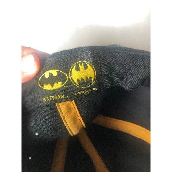 Batman Hat Cap Fitted Mens Small Medium Black Yellow DC Comics - Picture 5 of 5